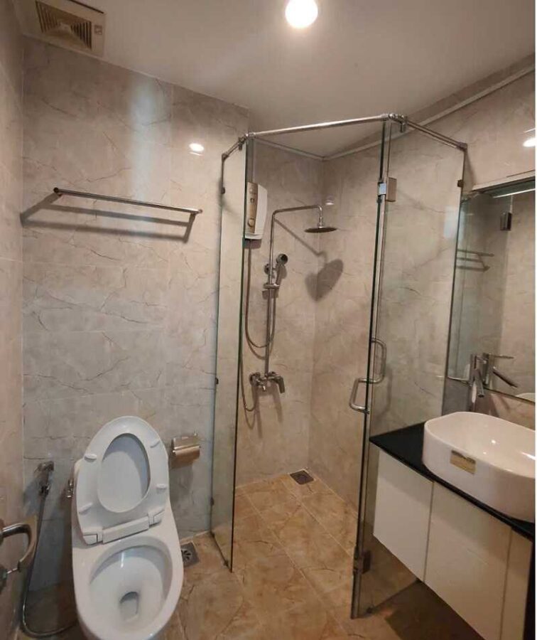 Căn hộ tầng 5 Tòa nhà 37A Đinh Công Tráng P.556